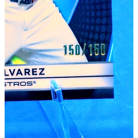 2025 Topps Chrome Black - Yordan Alvarez #58 Blue Refractor Bookend 150/150 - Picture 3 of 4